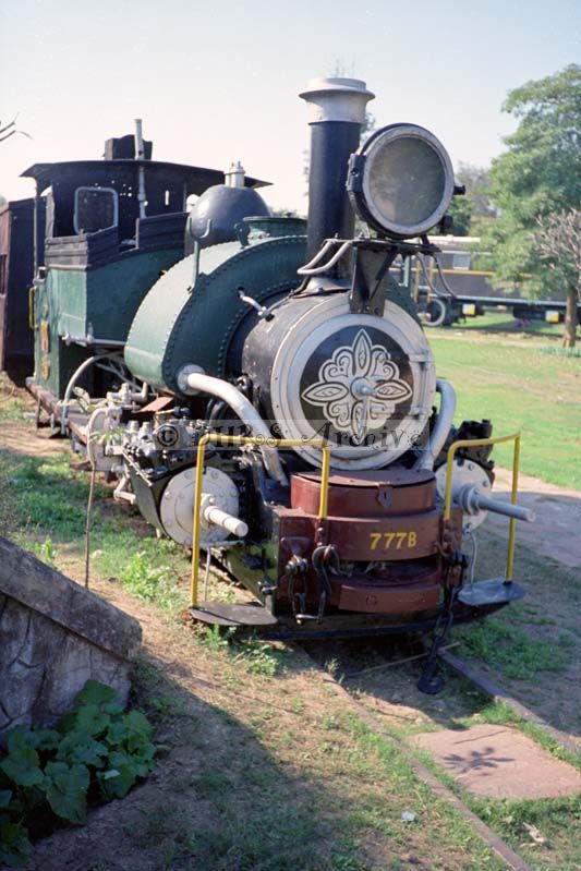 SB99-011.jpg