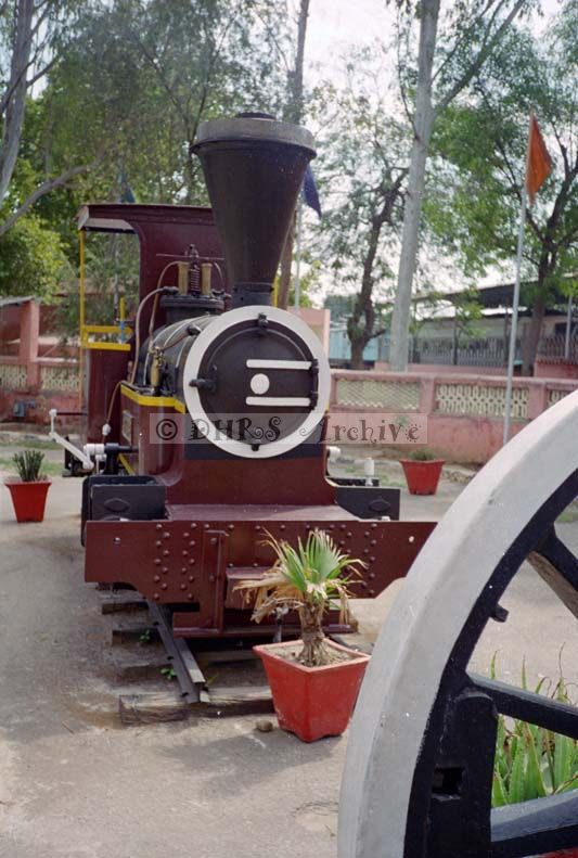 SB99-033.jpg