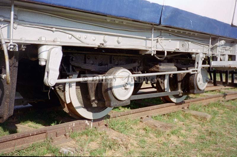 SB99-065.jpg