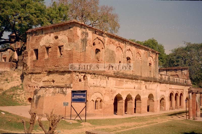 SB99-107.jpg