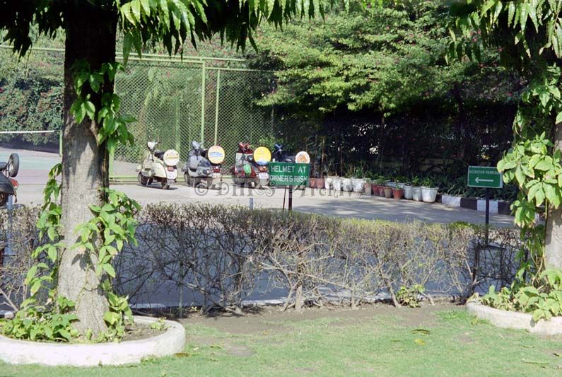 SB02-003.jpg