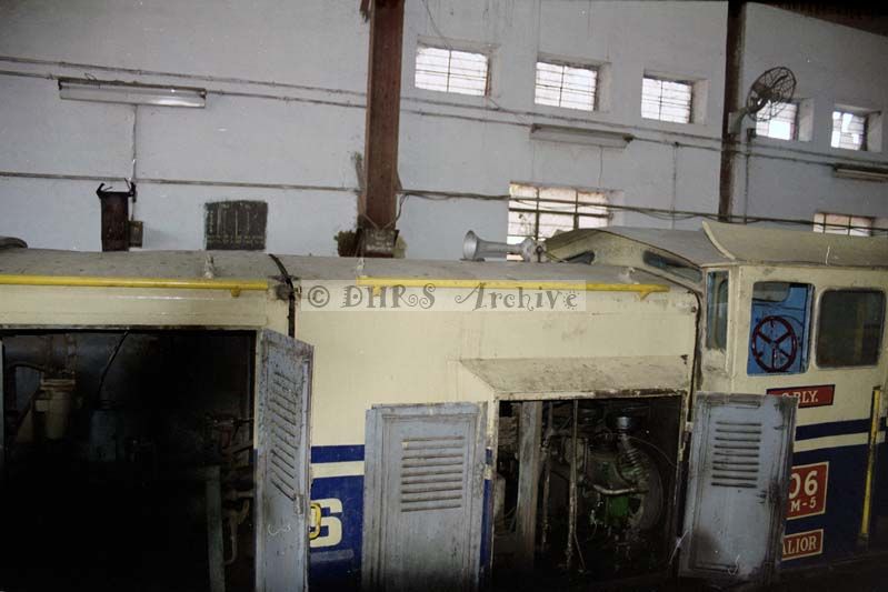 SB02-295.jpg