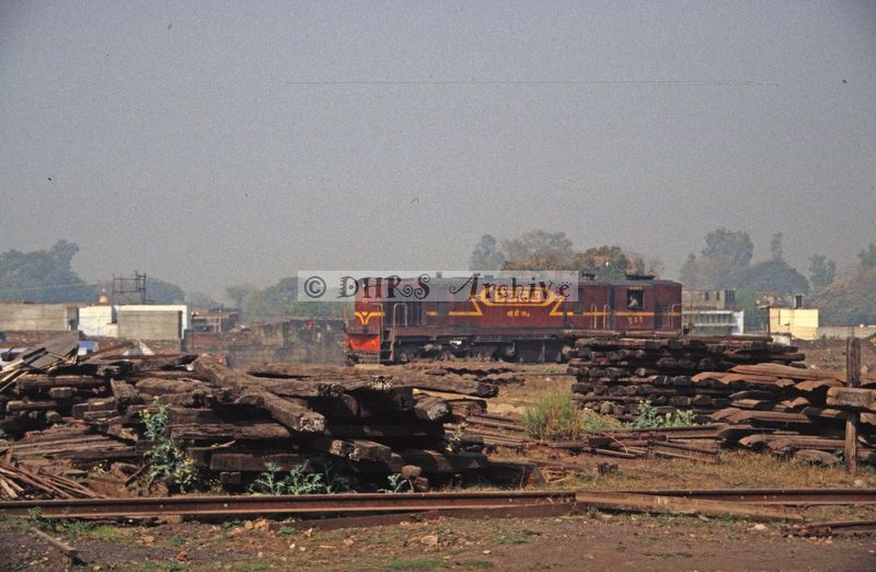 12001.jpg