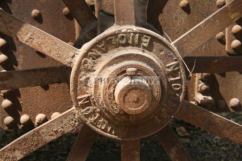 33118lr.jpg